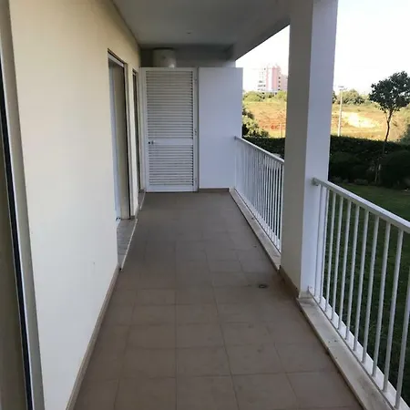 Magnifique T1, 1 Min De La Praia Da Rocha Apartment